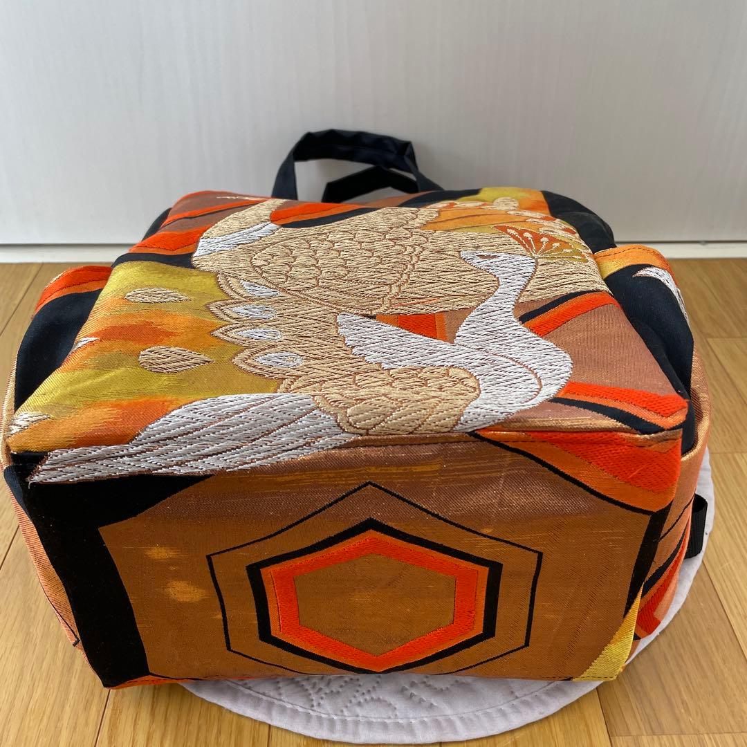 【帯リメイク】孔雀刺繍／間口大きなリュック