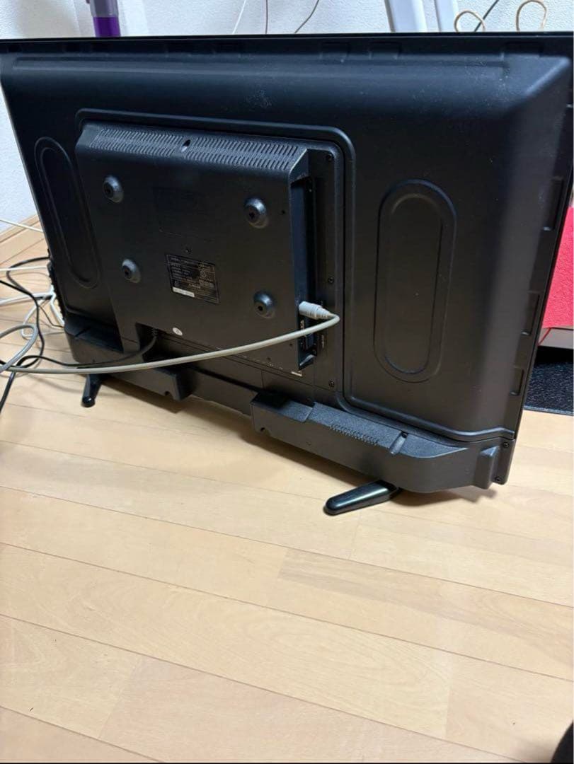 ティーズネットワーク製32型液晶テレビLE-3213TS