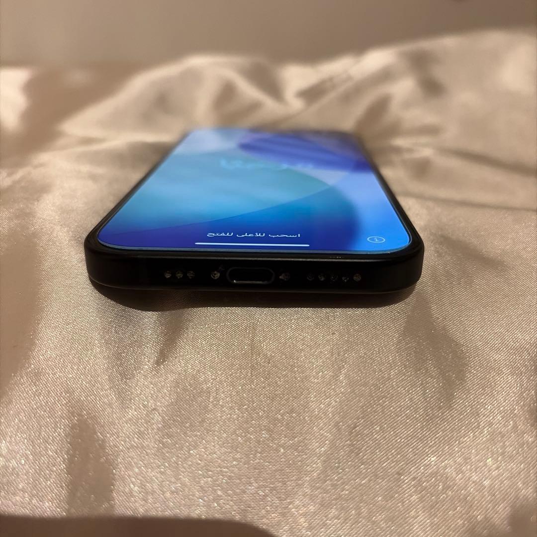 iPhone15 256GB SIMフリー 美品（ガラスフィルム1枚+ケース付）