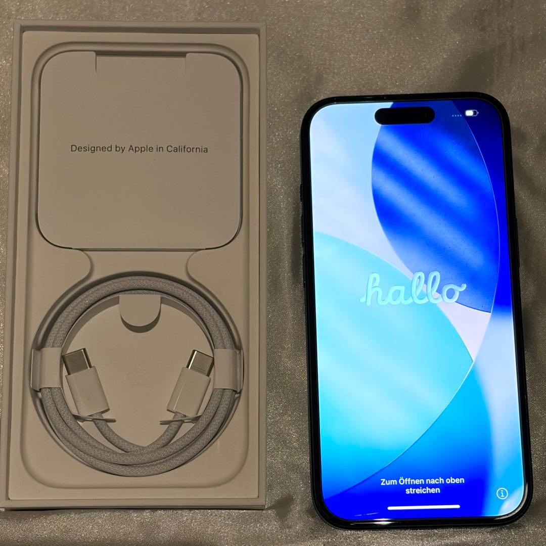 iPhone15 256GB SIMフリー 美品（ガラスフィルム1枚+ケース付）