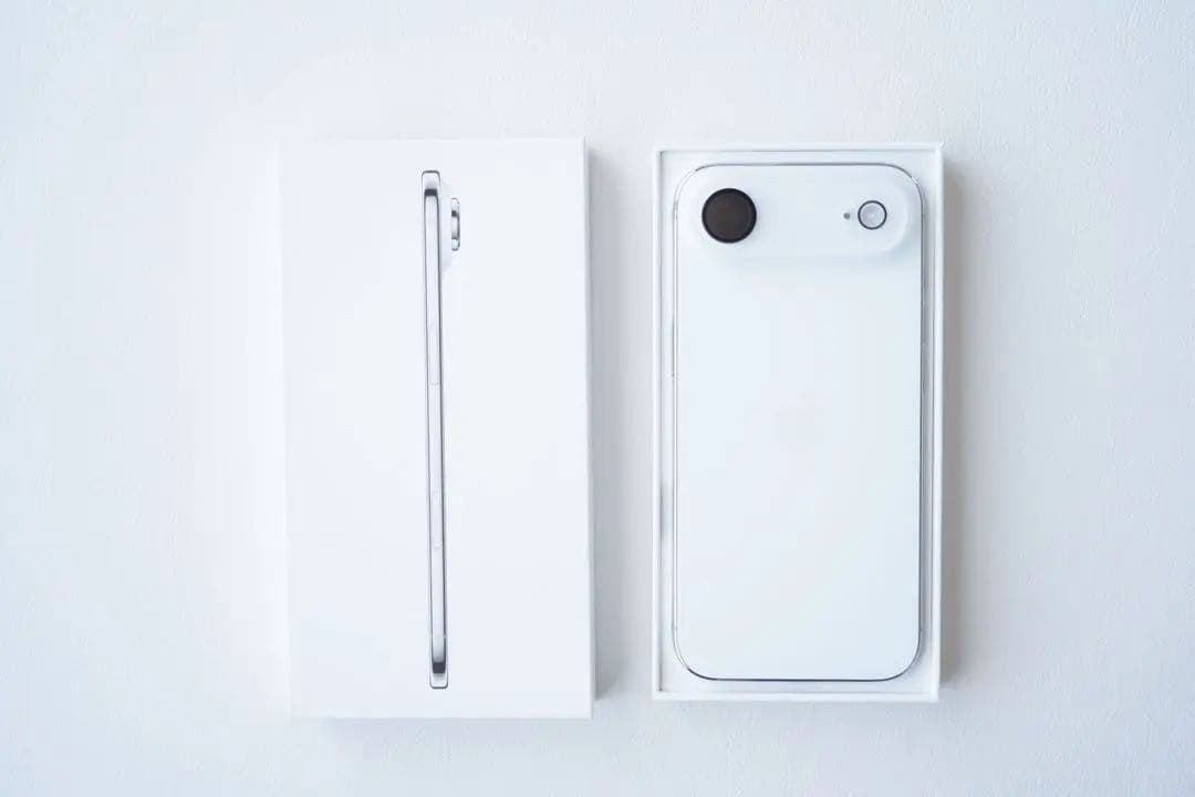 箱付き ￼ iPhone Air 256GB クラウドホワイト 最新モデル