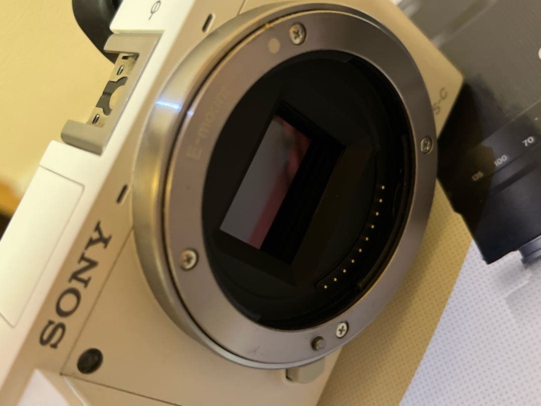 SONY α6000 Wズームレンズキット元箱予備バッテリー付