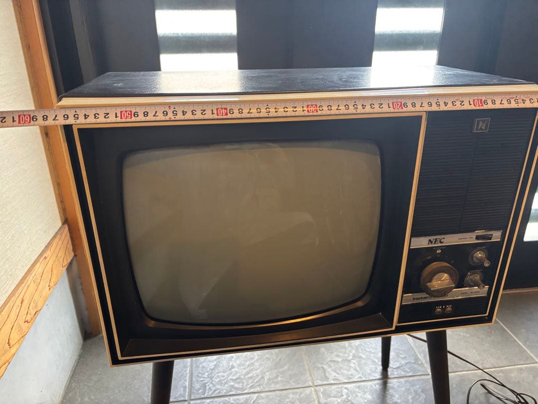 NEC 昭和レトロ　ブラウン管テレビ　脚付　足付き