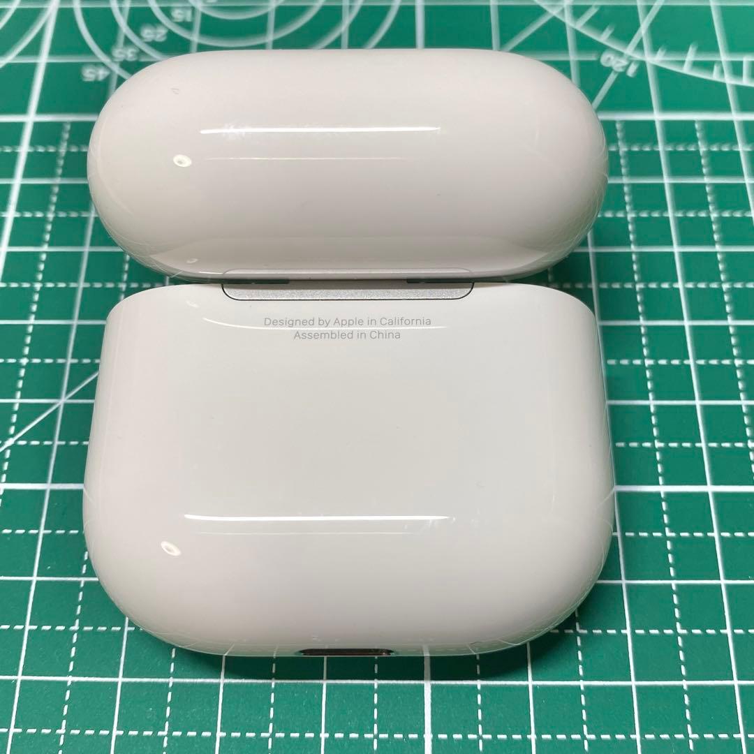 AirPods 第4世代 第四世代充電ケースのみ　ANC無し