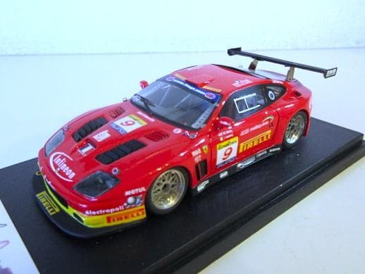 特価 Mistral (1/43) フェラーリ 575GTC