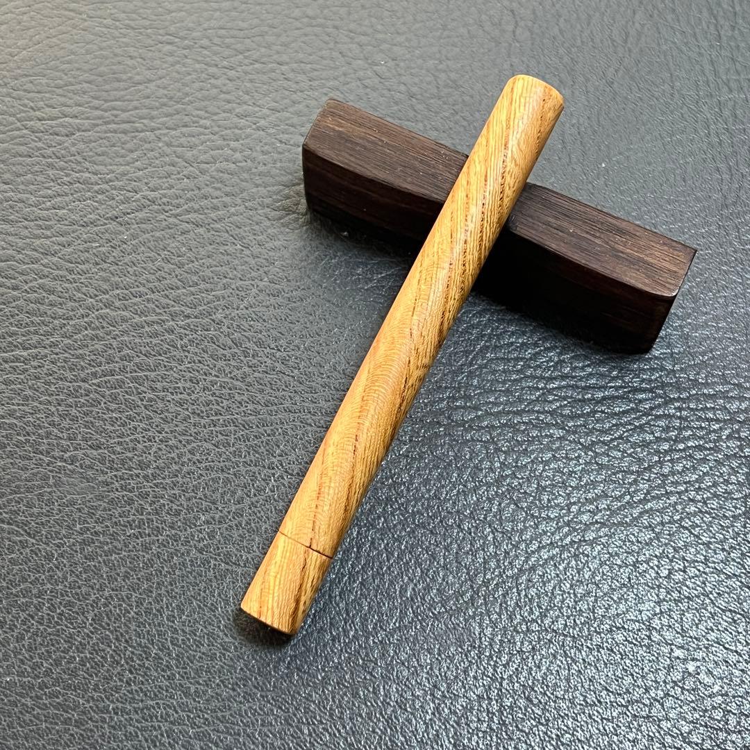 28ケヤキ木製キャップ芯ケース　木目揃え