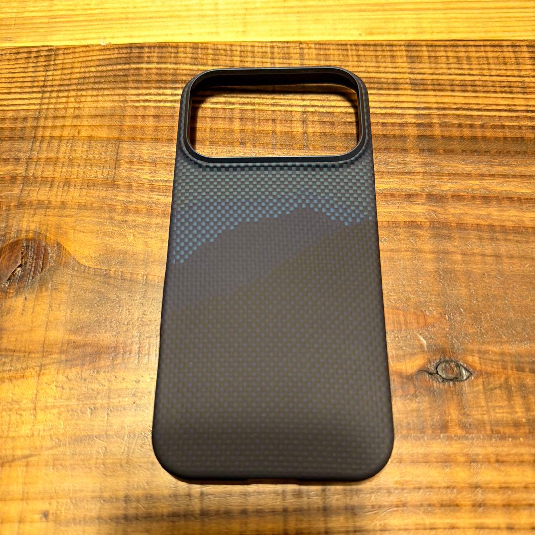Pitaka iPhone 17 Pro ウルトラスリムケース