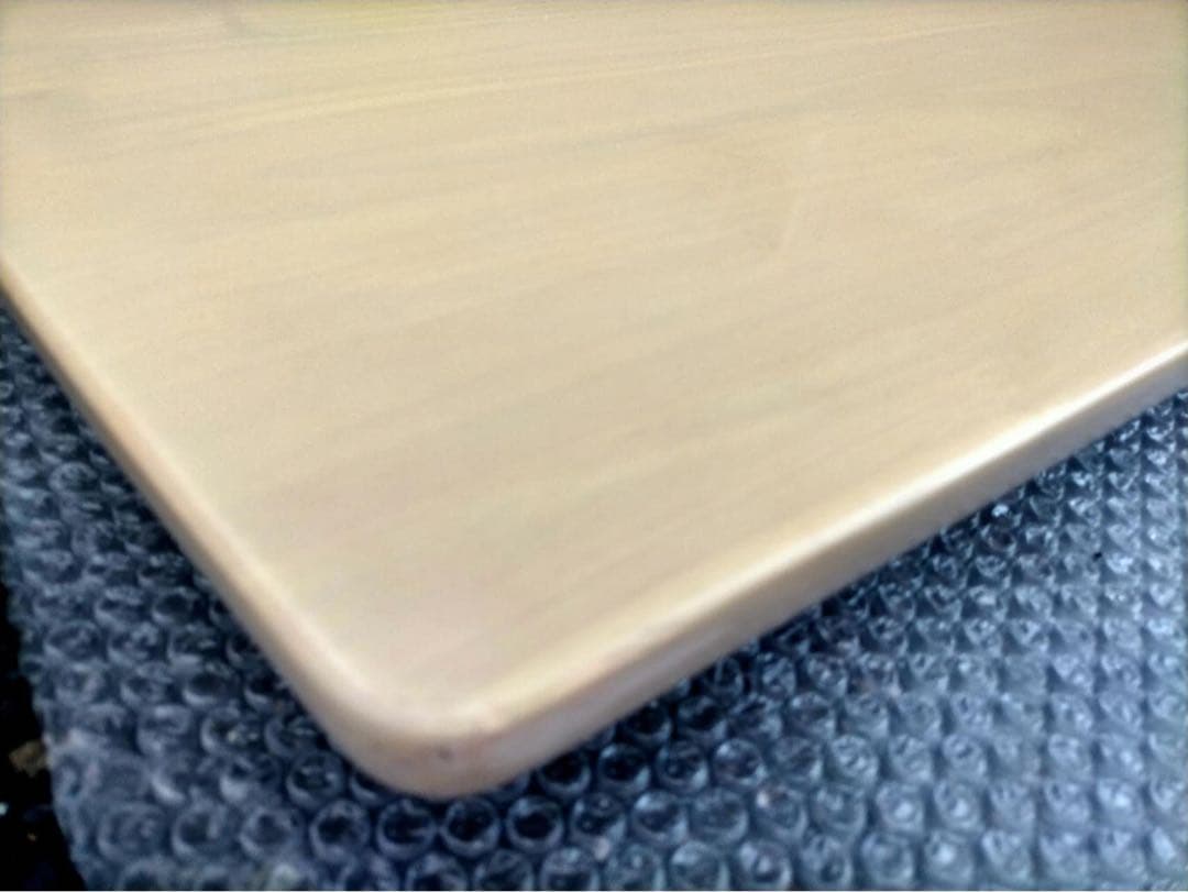 ダイニングテーブル　天然木　しっかりとした作り　W1400×D850 東京池袋