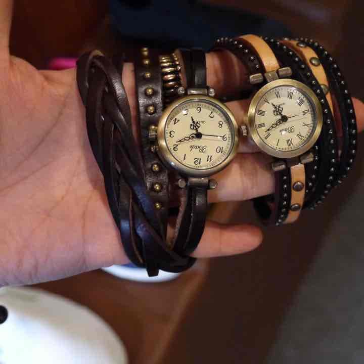 本革スタッズ3連ブレスウォッチ