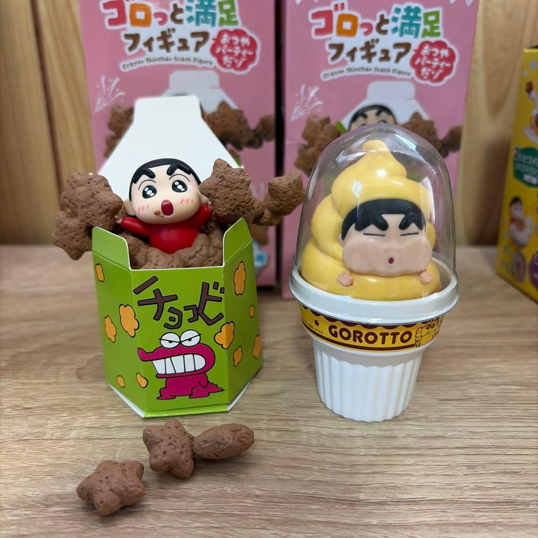 クレヨンしんちゃん ですくdeコメダ珈琲店　フィギュア　ガチャ　食べ物　セット