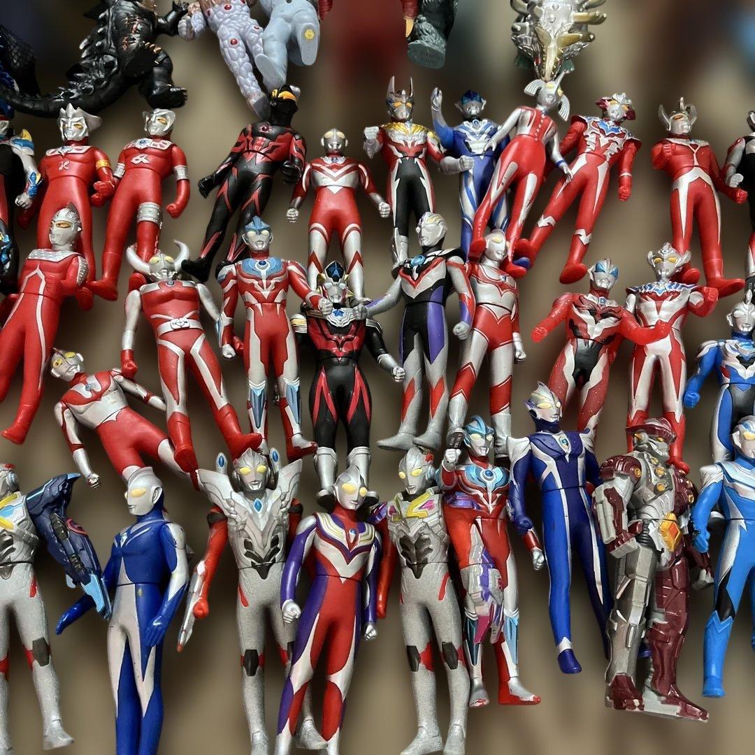 ウルトラマンフィギュアセット多数