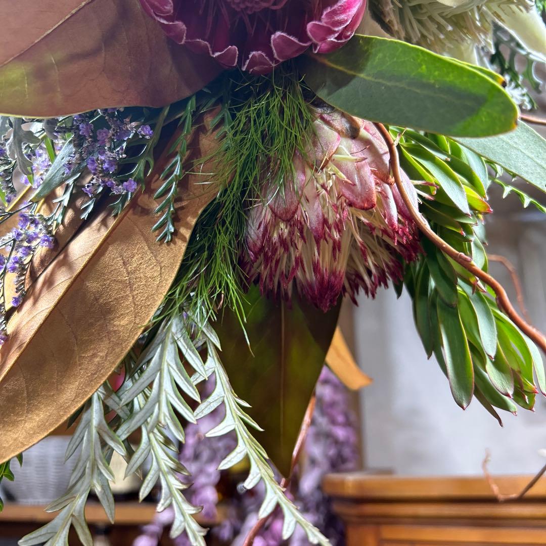 ホワイトキングとドラゴン柳の吊り下げスワッグ