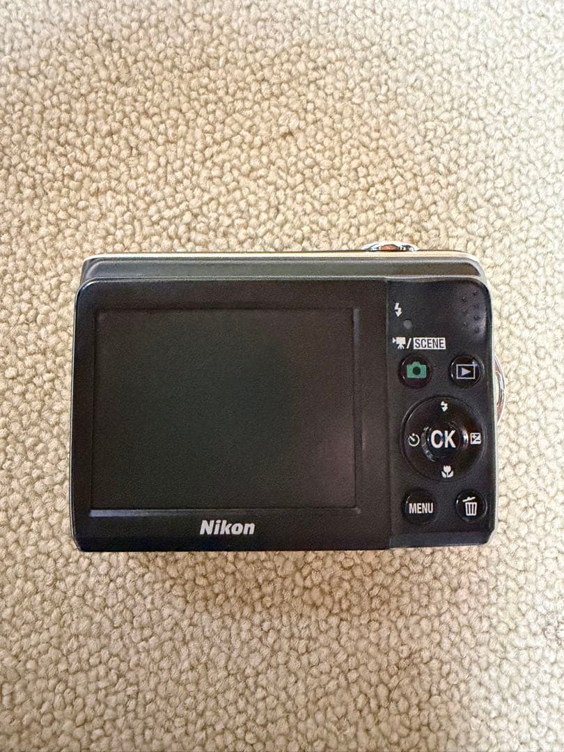 Nikon COOLPIX L21 コンパクトデジタルカメラ