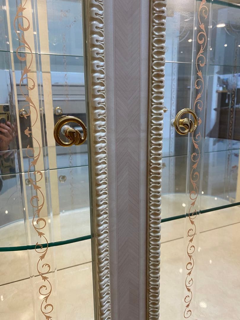 展示品　【イタリア高級家具　サルタレッリ】　キュリオケース　姫家具　飾り棚　直取