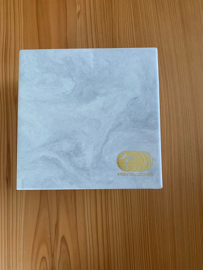 新品未使用　有田焼 マイセン写し色絵草花文 蓋付き菓器