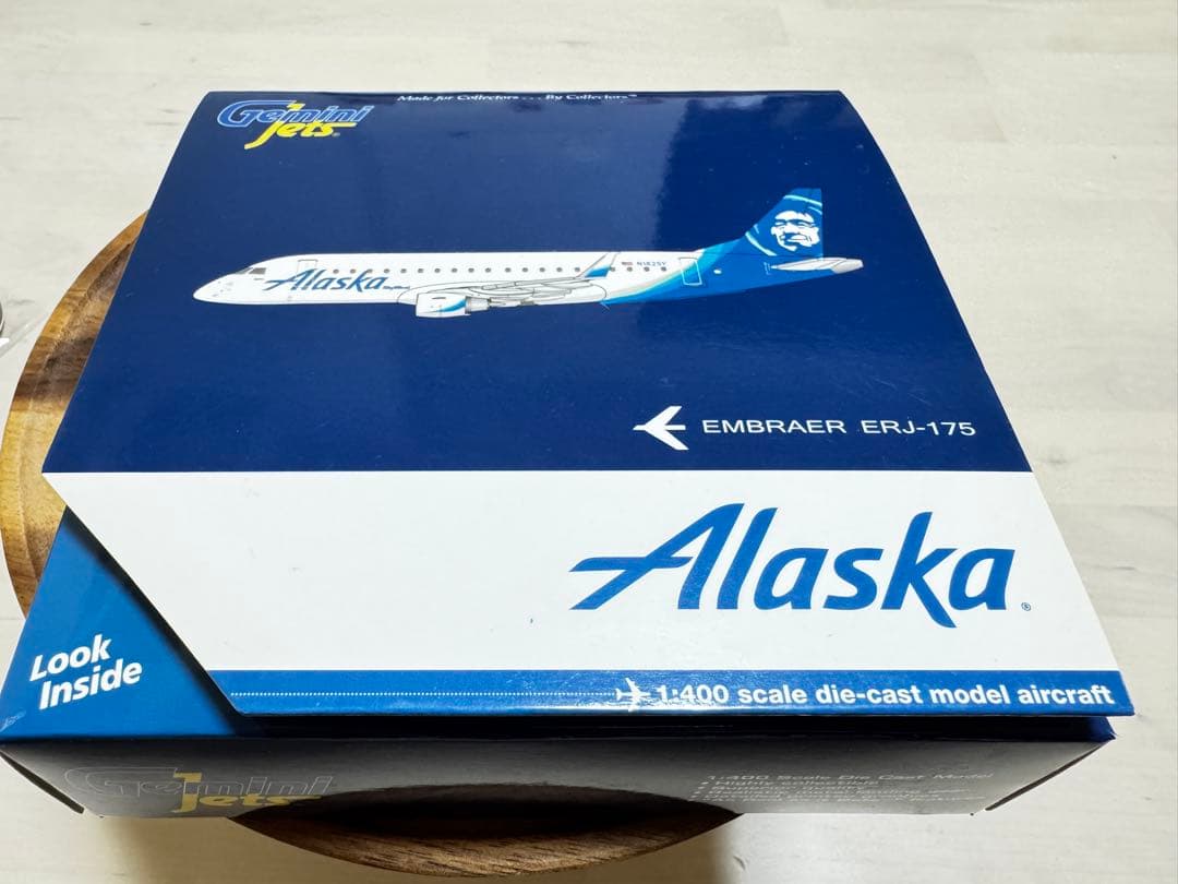 アラスカ航空　エンブラエルE175 1/400
