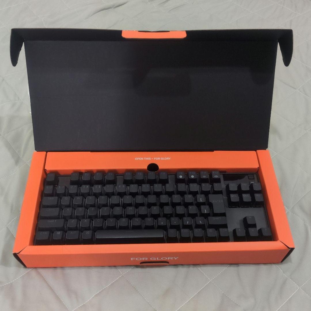 SteelSeries Apex Pro TKL RGBキーボード本体