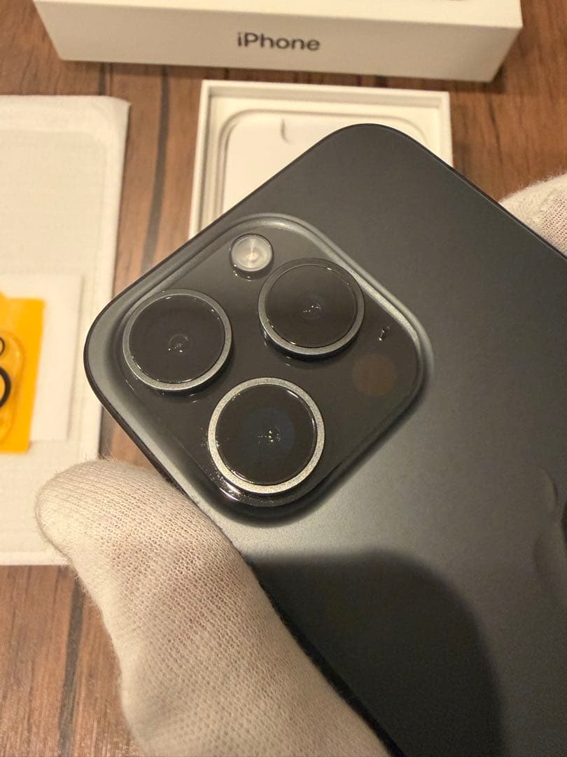 iPhone 15Pro ブラックチタニウム128GB