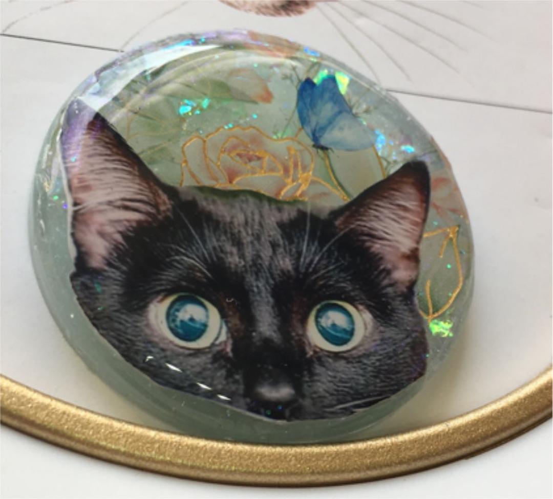 レジンヘアゴム♡ブルーの瞳黒猫ちゃん・再販不可