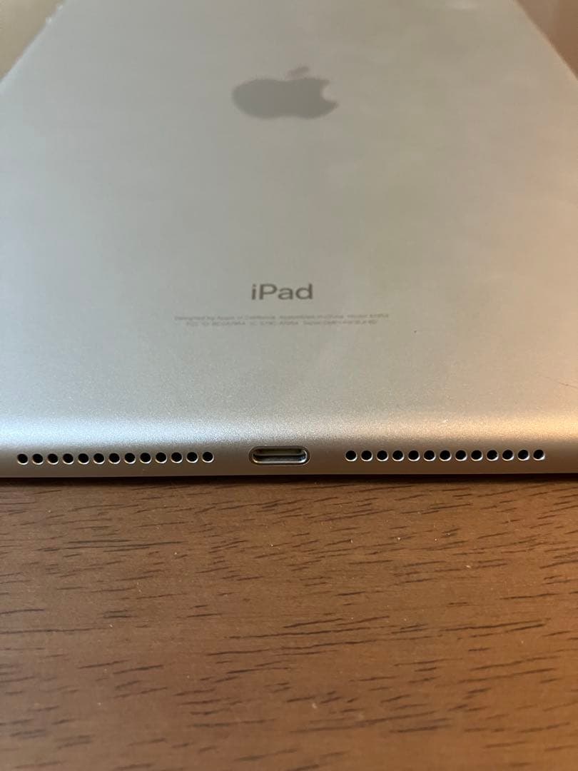 【最大容量100%】iPad 第6世代 Wifi+Cellular 32GB