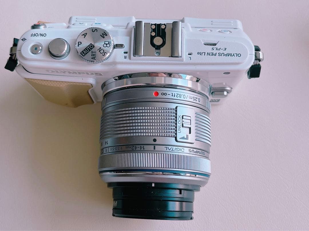 オリンパス　OLYMPUS PEN Lite E-PL5 ミラーレス一眼