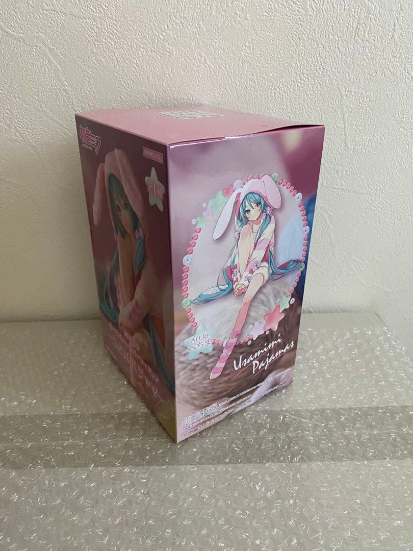 初音ミク　フィギュア　うさ耳　シナモロール　Birthday　AMP　タイトー