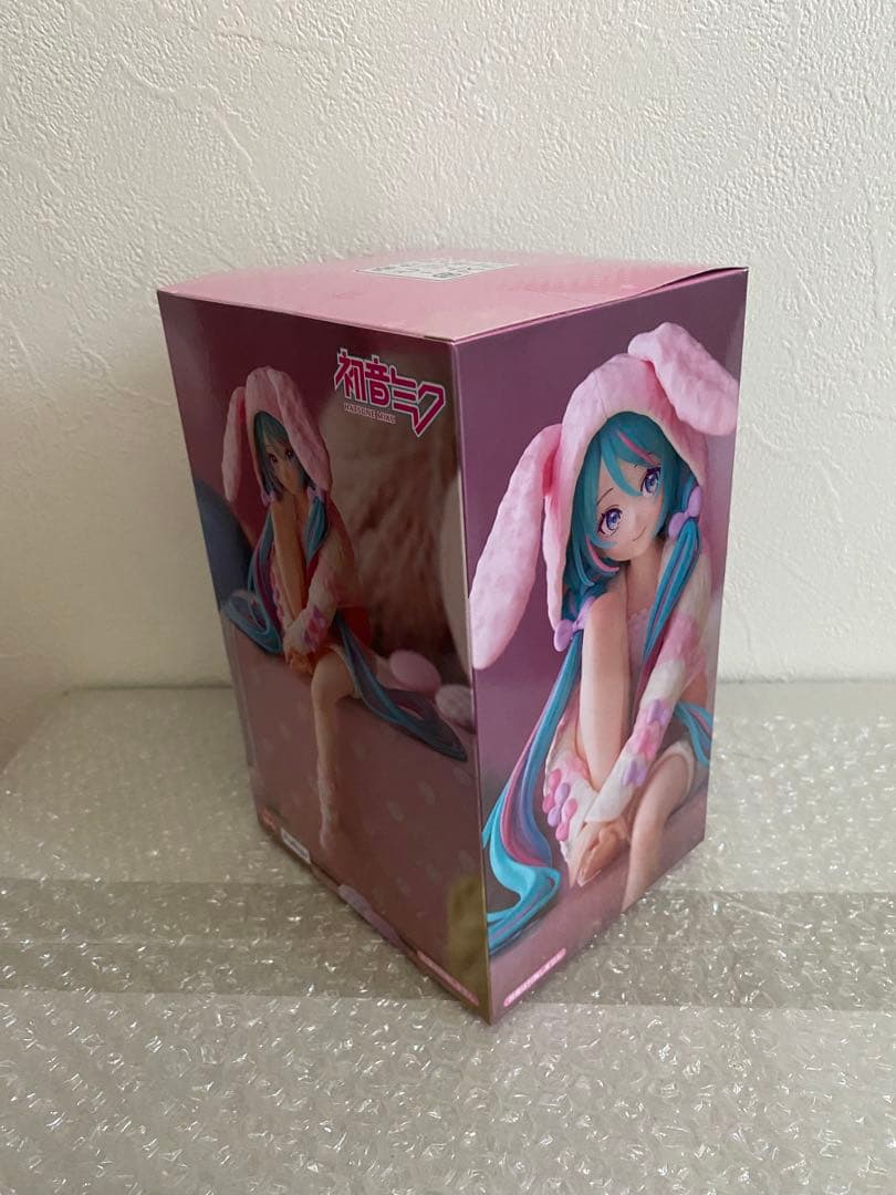 初音ミク　フィギュア　うさ耳　シナモロール　Birthday　AMP　タイトー