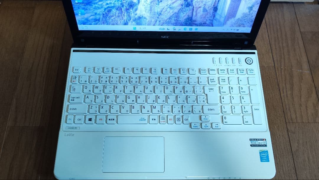 NEC LaVieノートパソコン LS550 i7-4702MQ 8Gb/1Tb