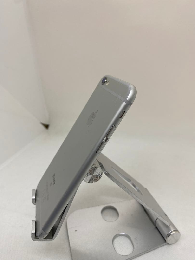Iphone 6s 32GB Sim フリー　460671