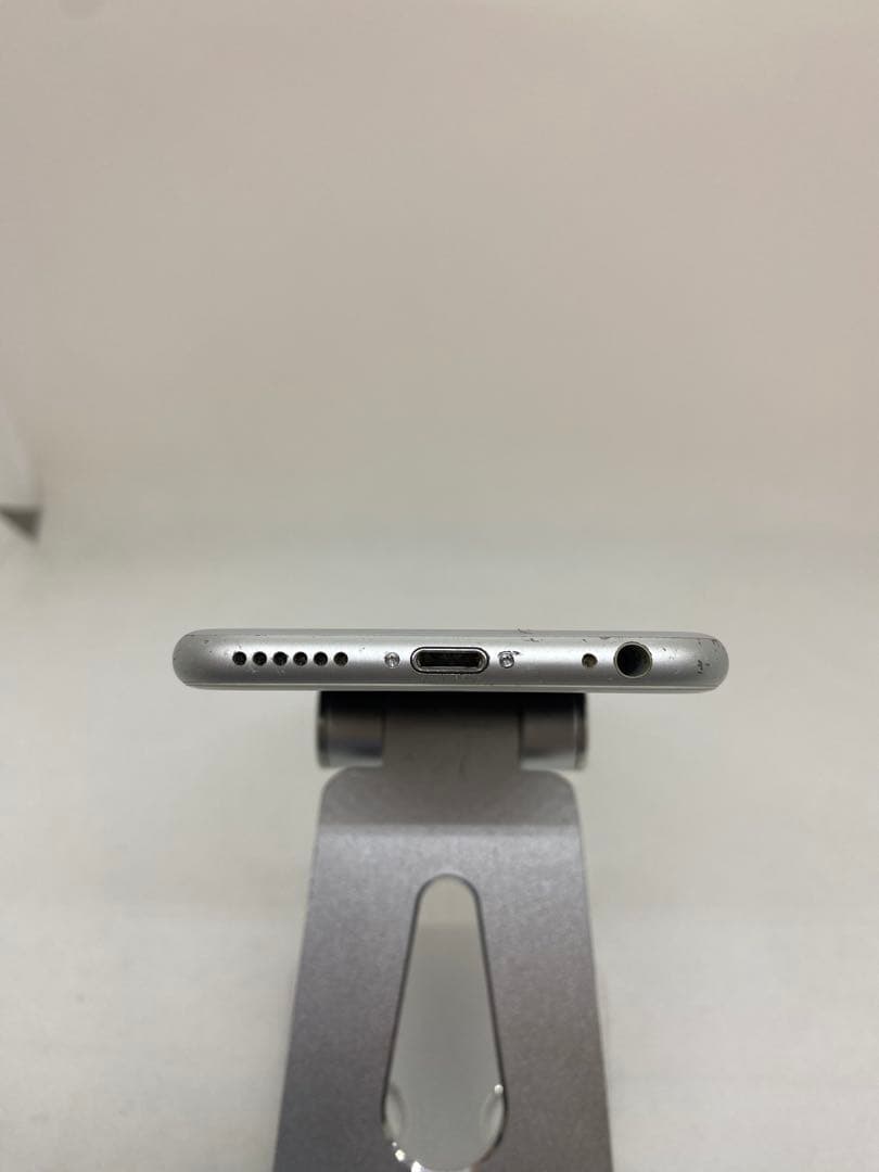 Iphone 6s 32GB Sim フリー　460671