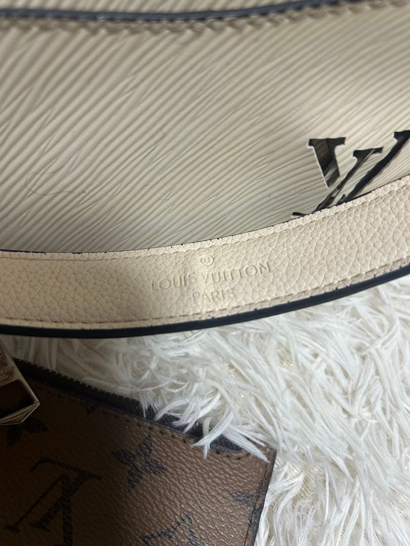 アイボリー ショルダーバッグ　ノベルティグッズ