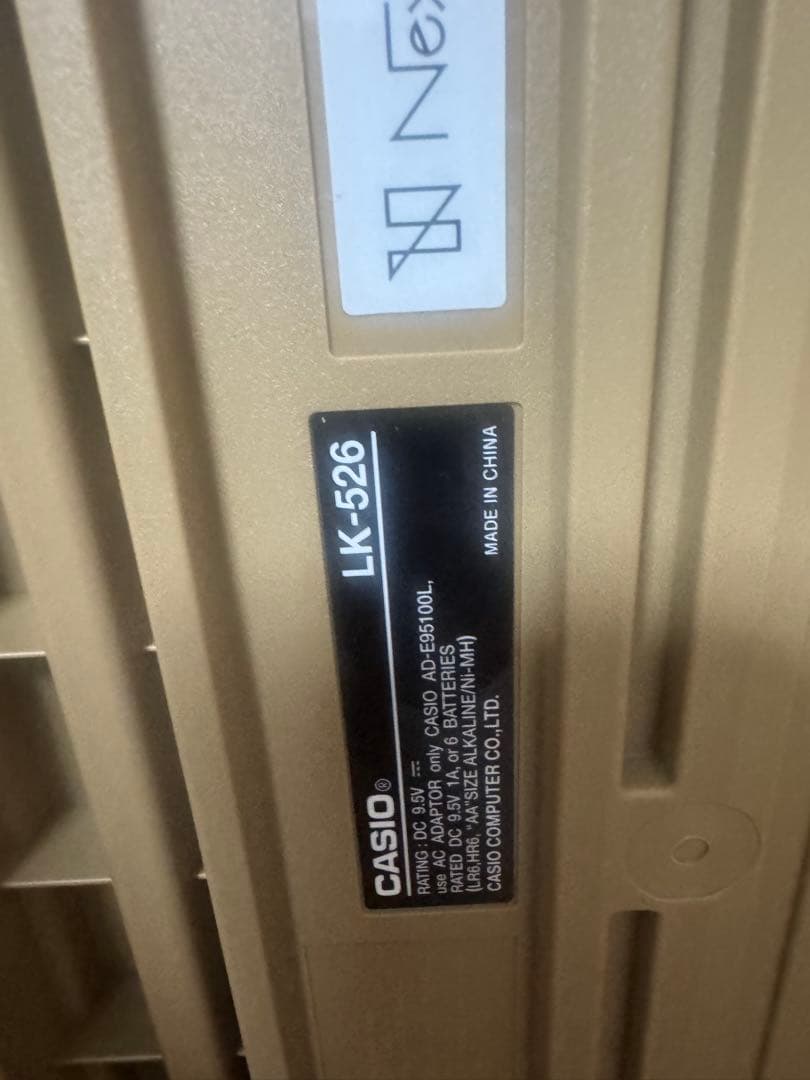 CASIO カシオ　電子キーボード　光ナビゲーション　LK-526 22年製