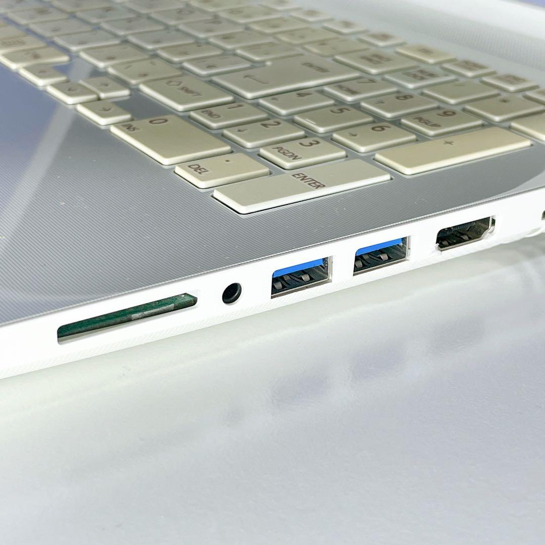 Windows11✨Corei5✨快速SSD✨東芝白 カメラ付ノートパソコン薄型