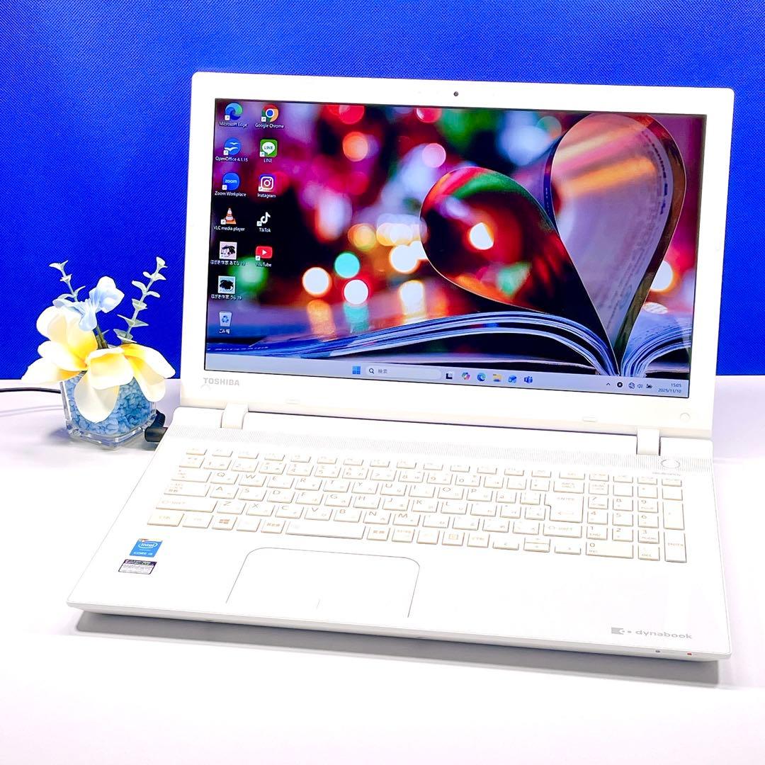 Windows11✨Corei5✨快速SSD✨東芝白 カメラ付ノートパソコン薄型