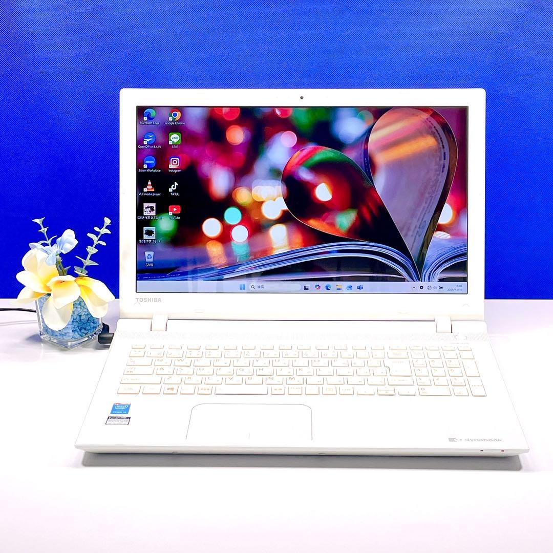 Windows11✨Corei5✨快速SSD✨東芝白 カメラ付ノートパソコン薄型