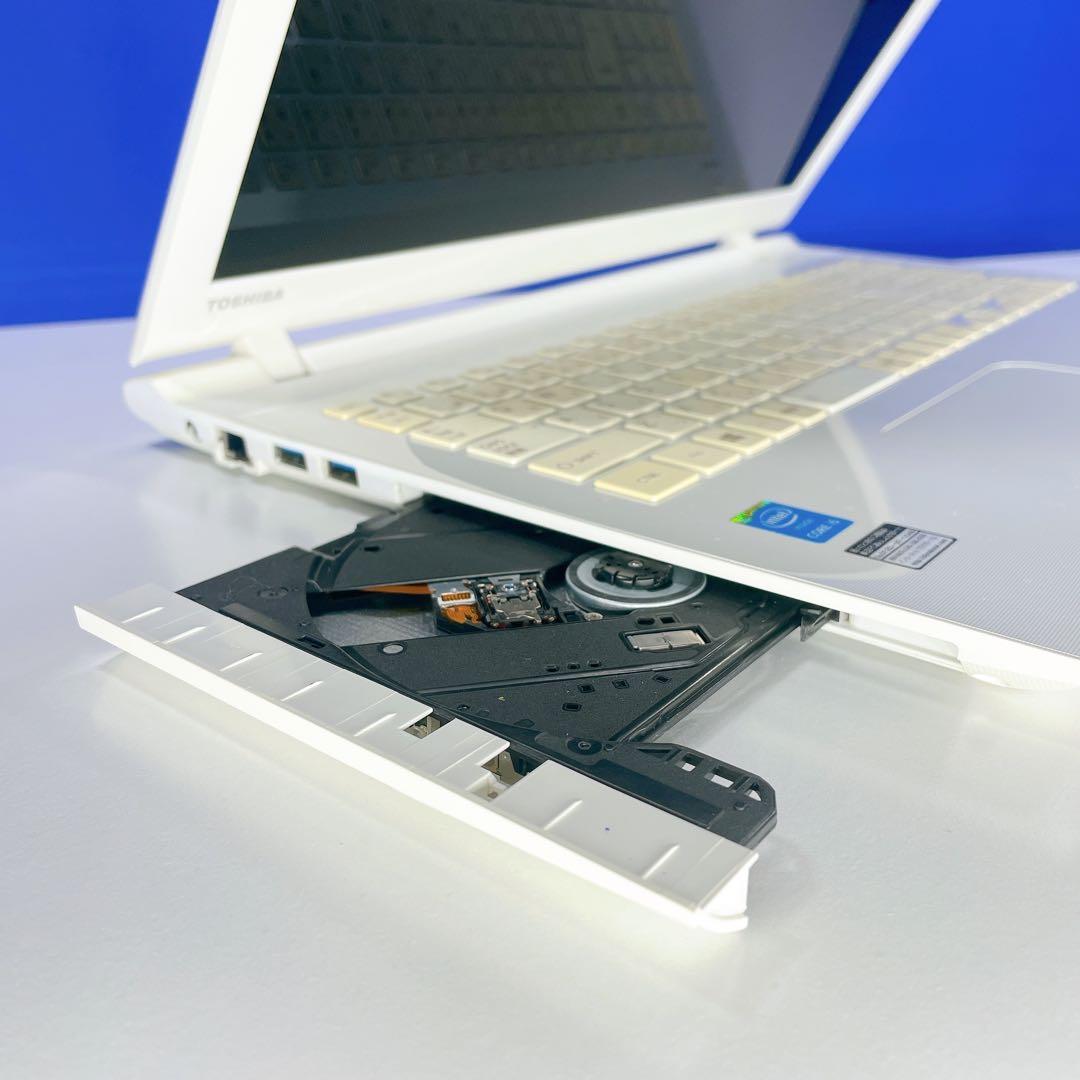 Windows11✨Corei5✨快速SSD✨東芝白 カメラ付ノートパソコン薄型