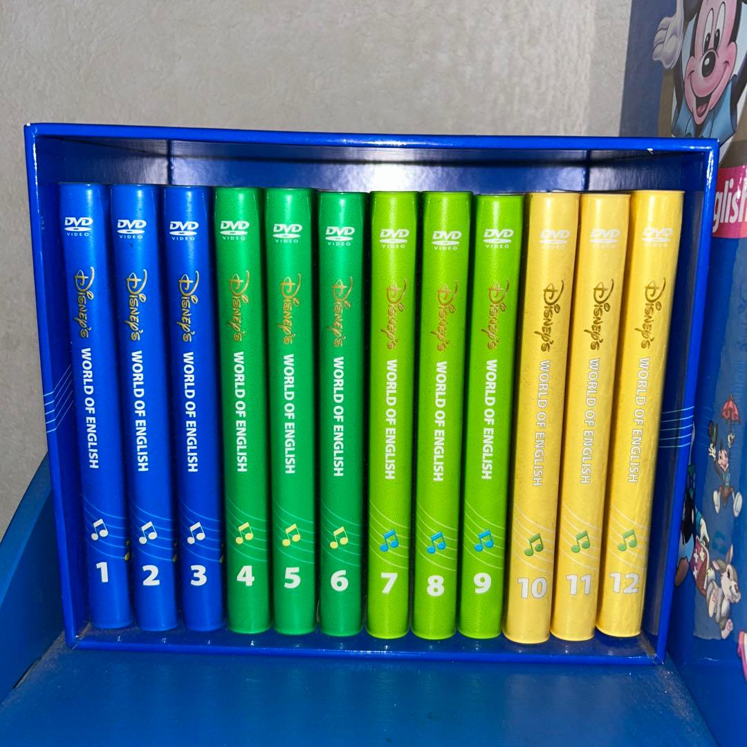 Disney World English フルセット　棚付き　未開封品多数
