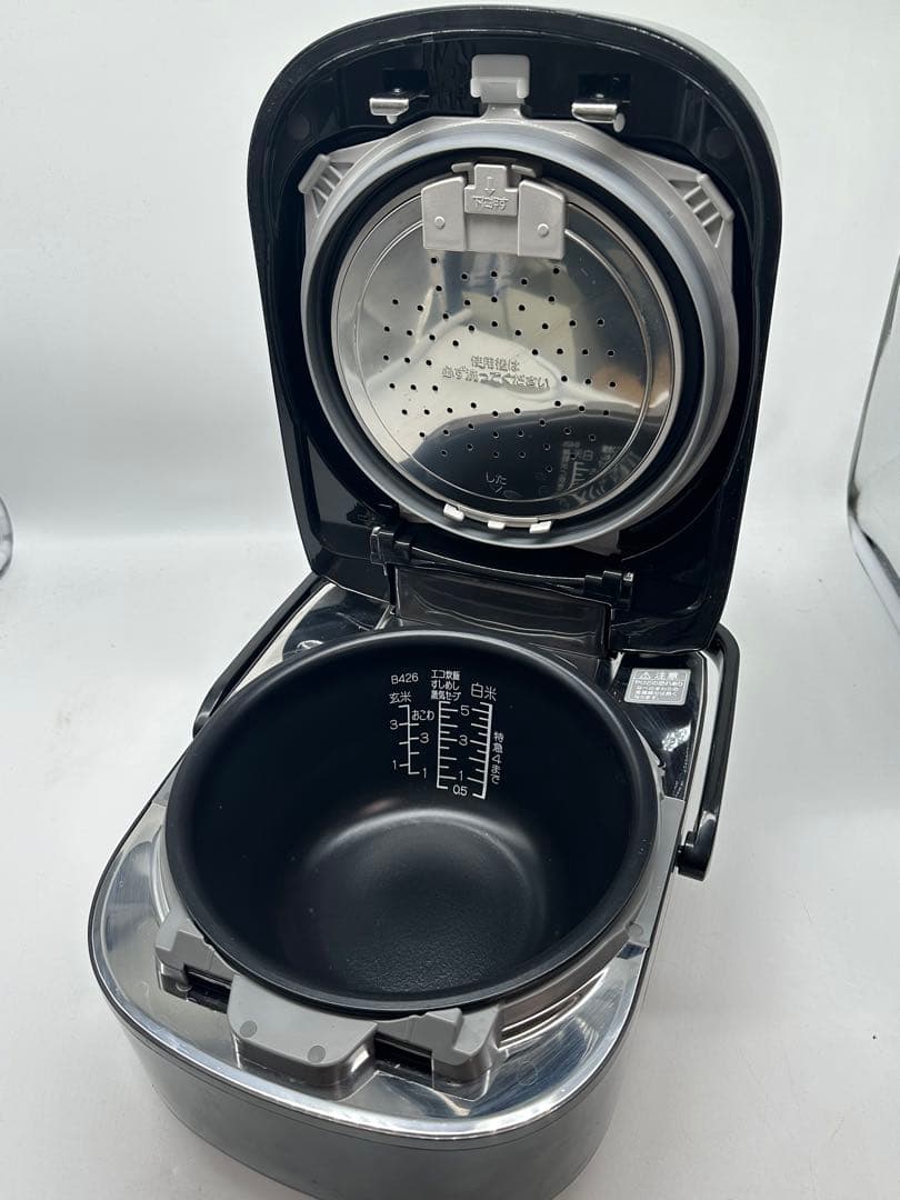 ①【美品】ZOJIRUSHI NP-WT10 象印 炊飯器　極め炊き　南部鉄器