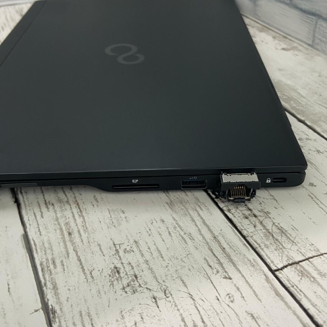 軽量薄型 i5 第8世代 富士通 ノートPC Win11 Office