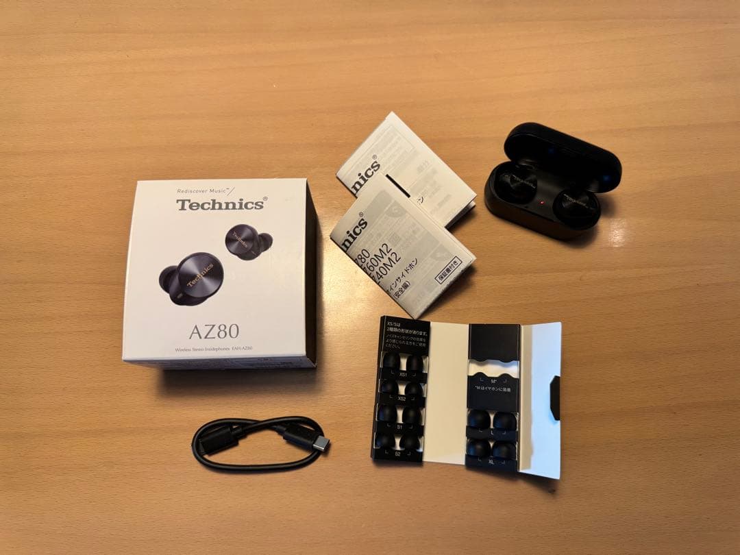 Technics AZ-80 ワイヤレスイヤホン　充電ケース付き　右耳音量半減