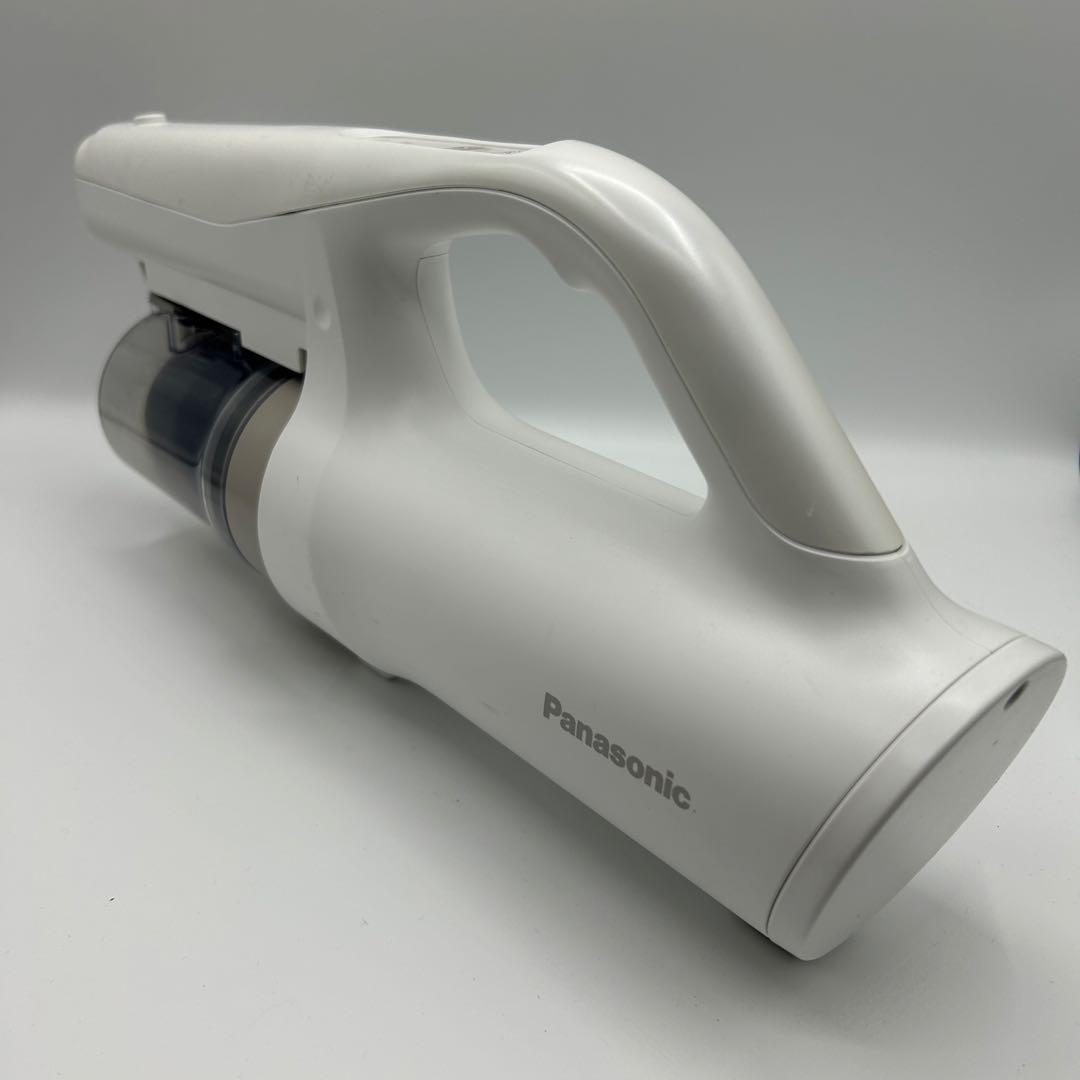Panasonic パナソニック 充電式掃除機 MC-SB32J 2023年製