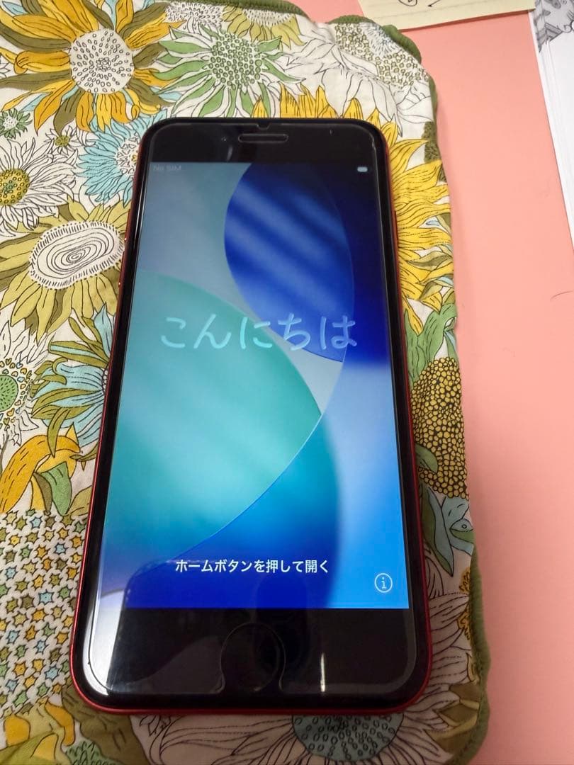 美品！Apple iPhone se2本体 レッド　64GB SIMフリー箱付き
