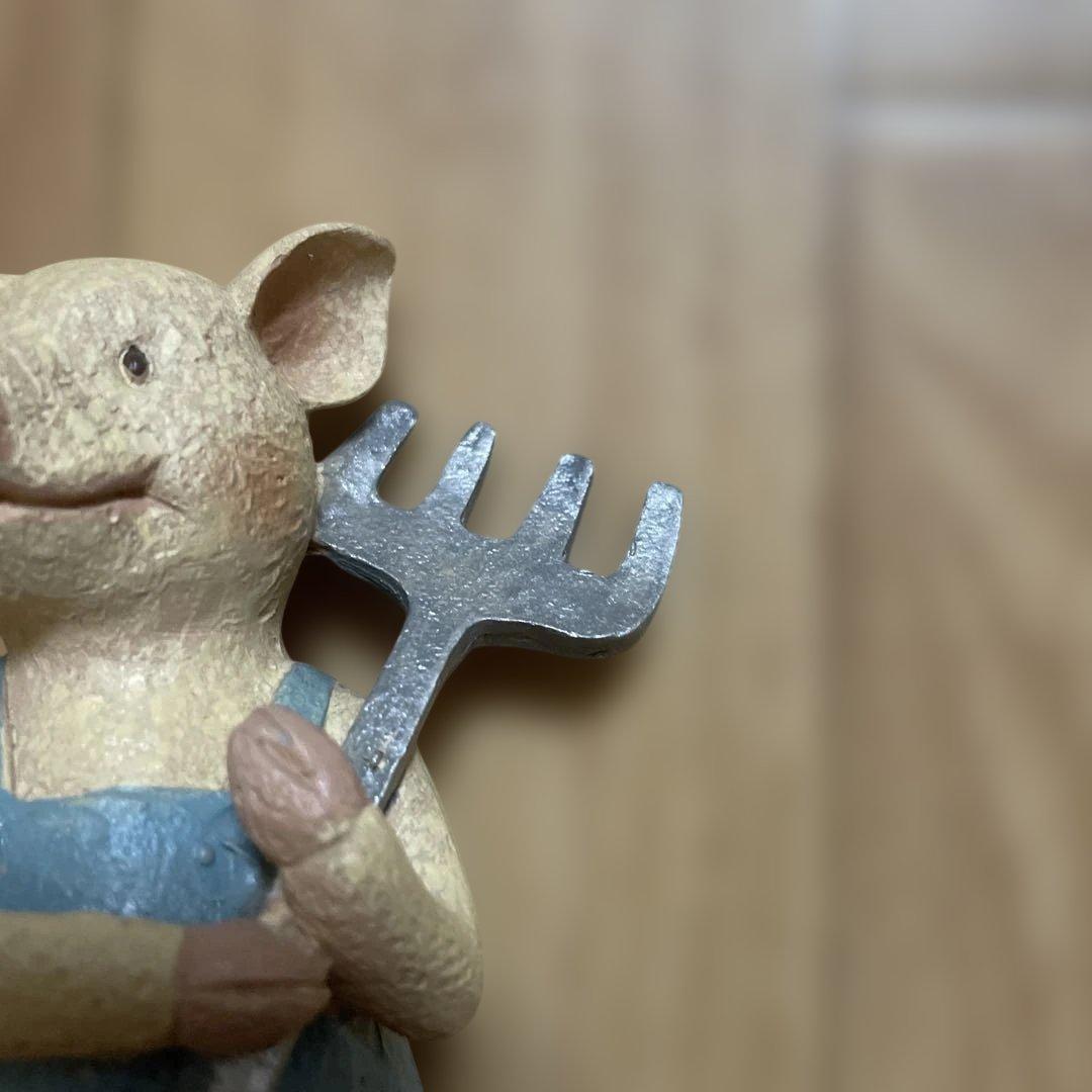 豚の農夫　置物 フォーク付き 約15cm