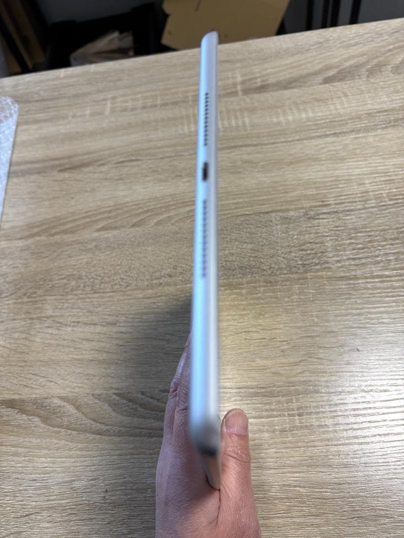 Apple iPad 第８世代 Wi-Fi 32GB バッテリー93.5％