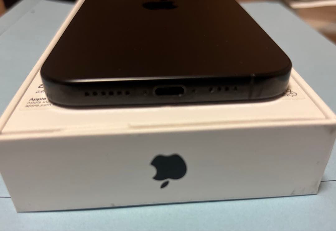 Apple iPhone 16Pro Max 本体