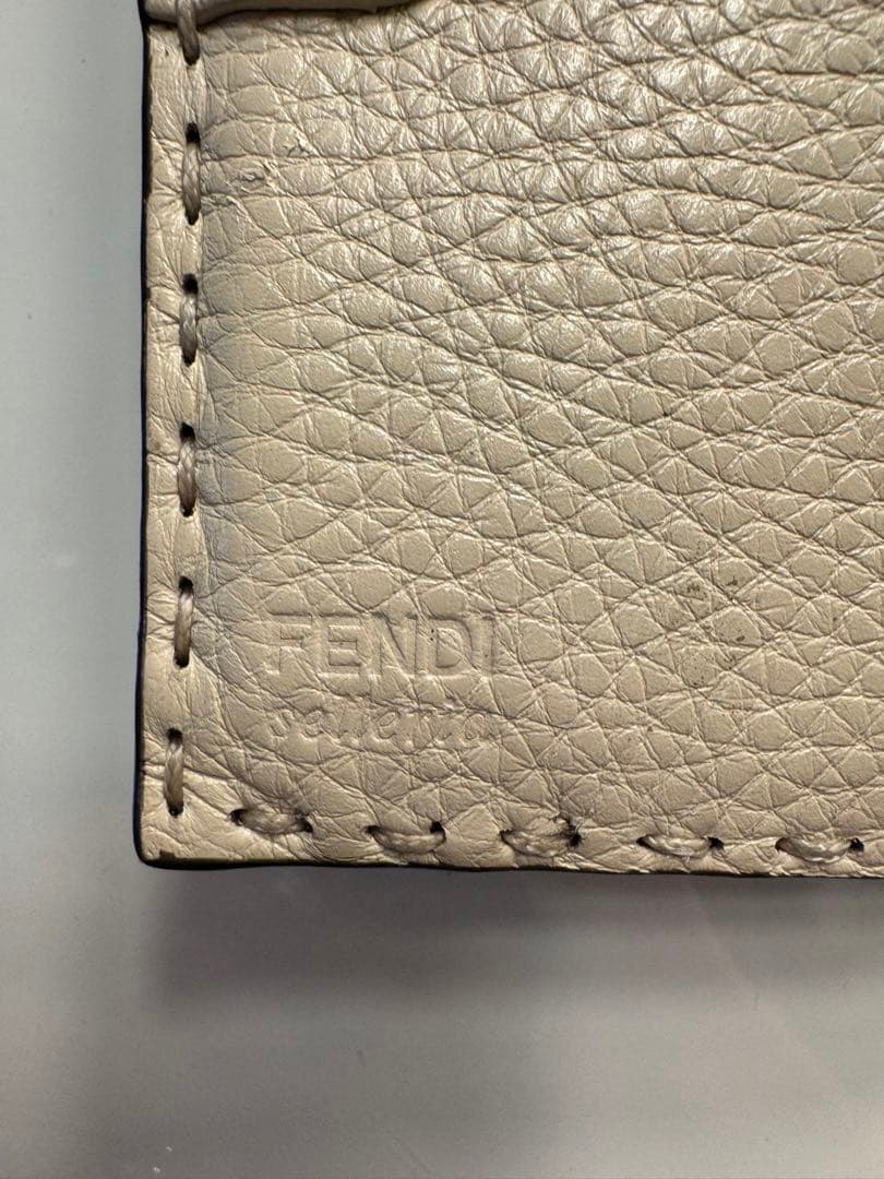 FENDI 二つ折り財布