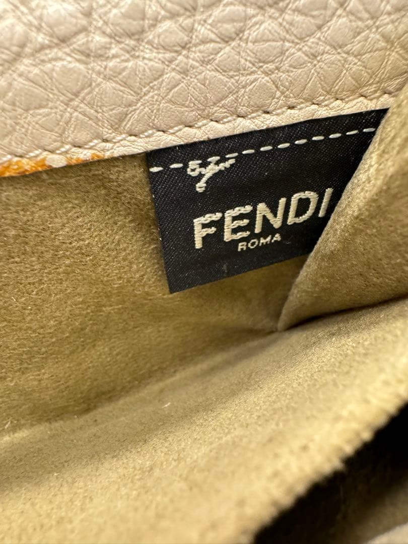 FENDI 二つ折り財布