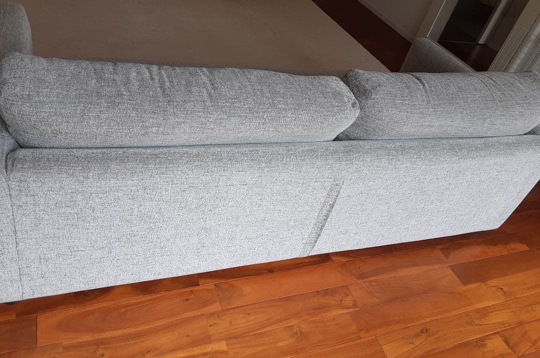 【直接引き取り限定　愛知県】NOYES ノイエス　ソファ