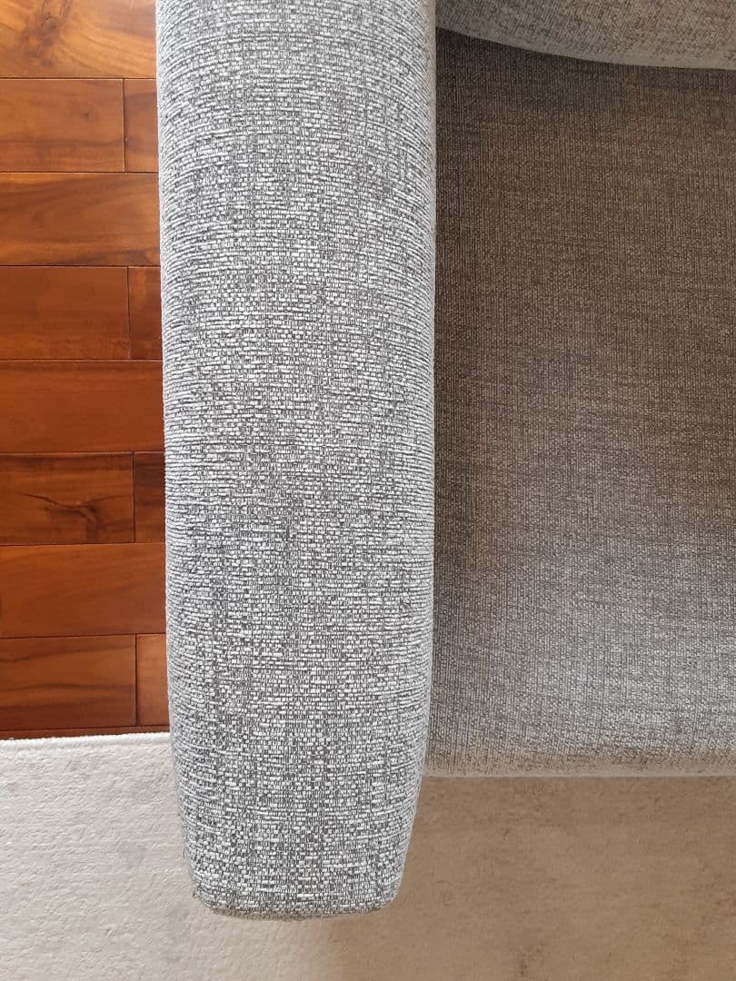 【直接引き取り限定　愛知県】NOYES ノイエス　ソファ