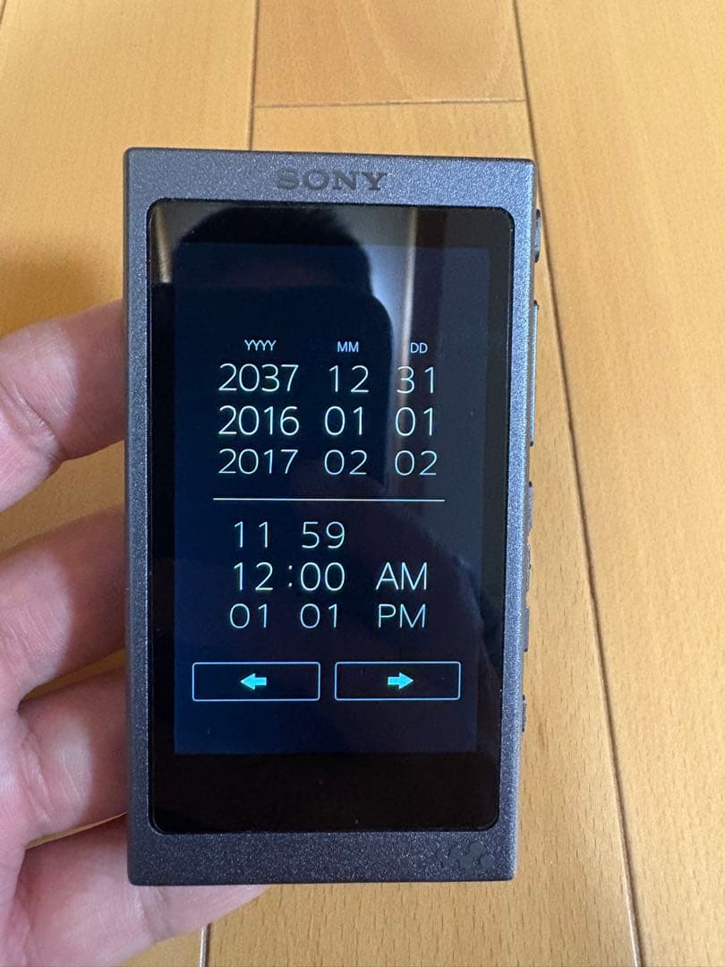 SONY ウオークマン　 NW-A35、スタンドスピーカー付き